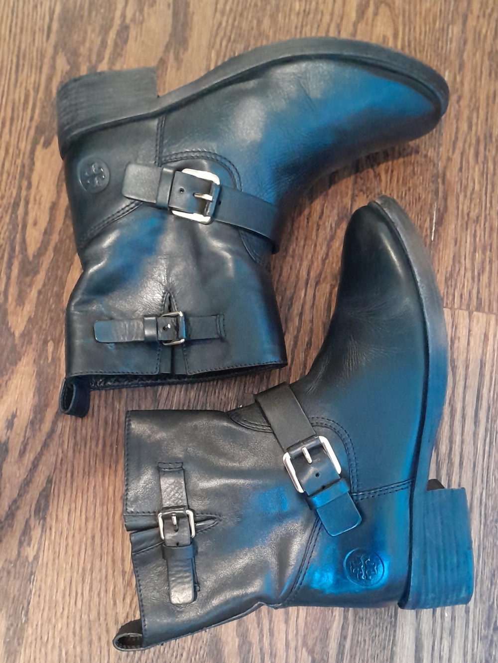 Tory Burch "Bennie" Black Leather Moto Ankle Boots - Women 7M, Buckle - Picture 3 of 15